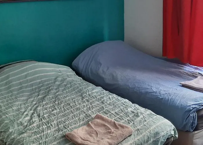 Nicole, Not For Parties, Not A Hotel, Room With Shared Bathroom, No Kitchen